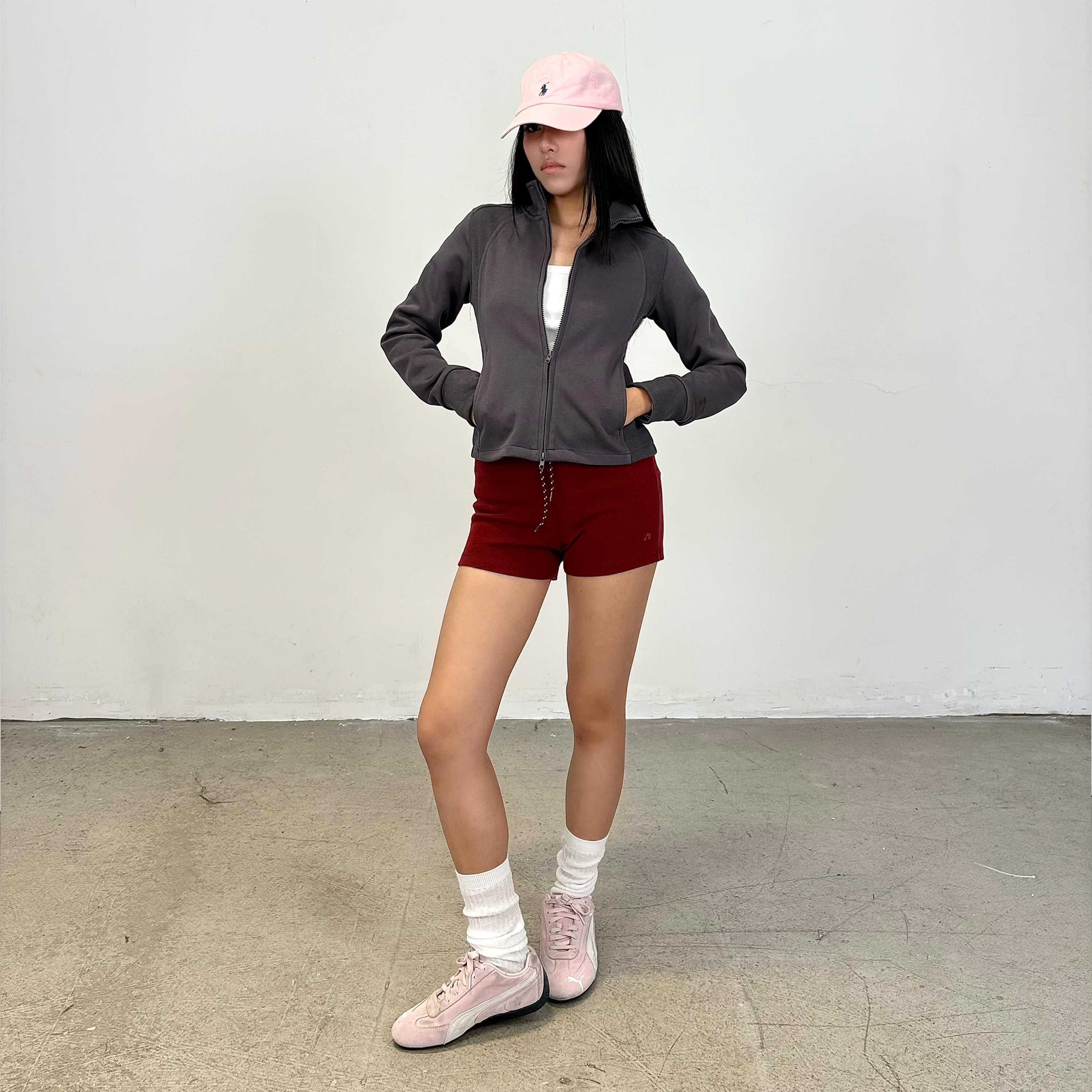 SIRYIN官方店*Lu家秋冬灰色瑜伽运动感修身显瘦短款结构卫衣女