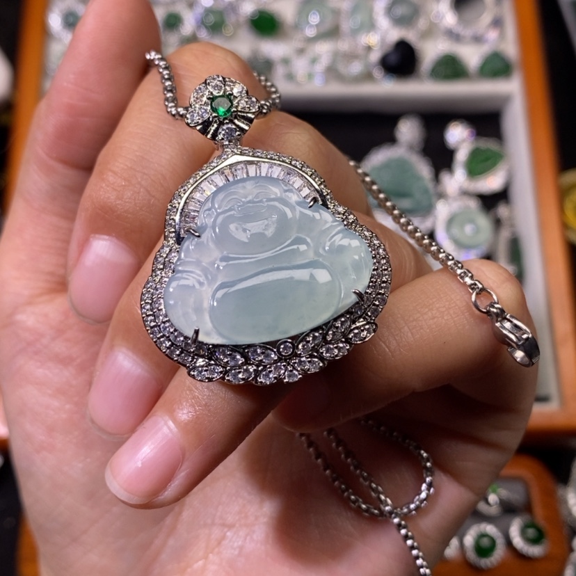 【闪购商品】翡翠颈饰未镶嵌天然