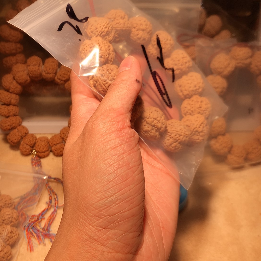 金刚菩提手串蹲**梦28。