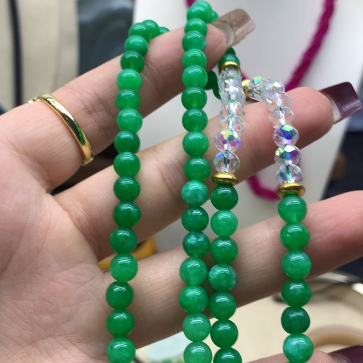 翡翠颈饰未镶嵌吊坠