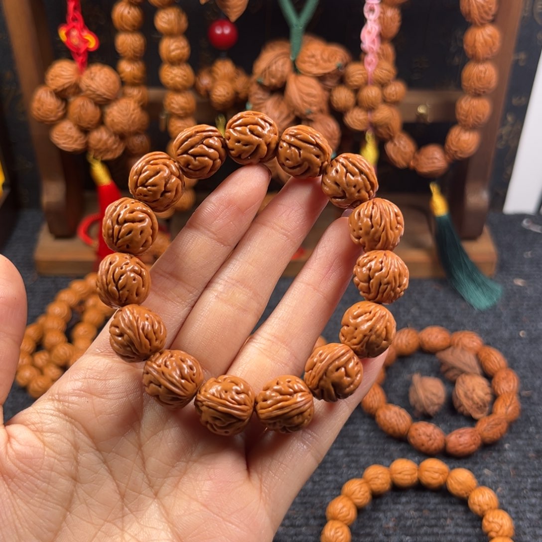 N***.桃核吊坠桃枭手串L4