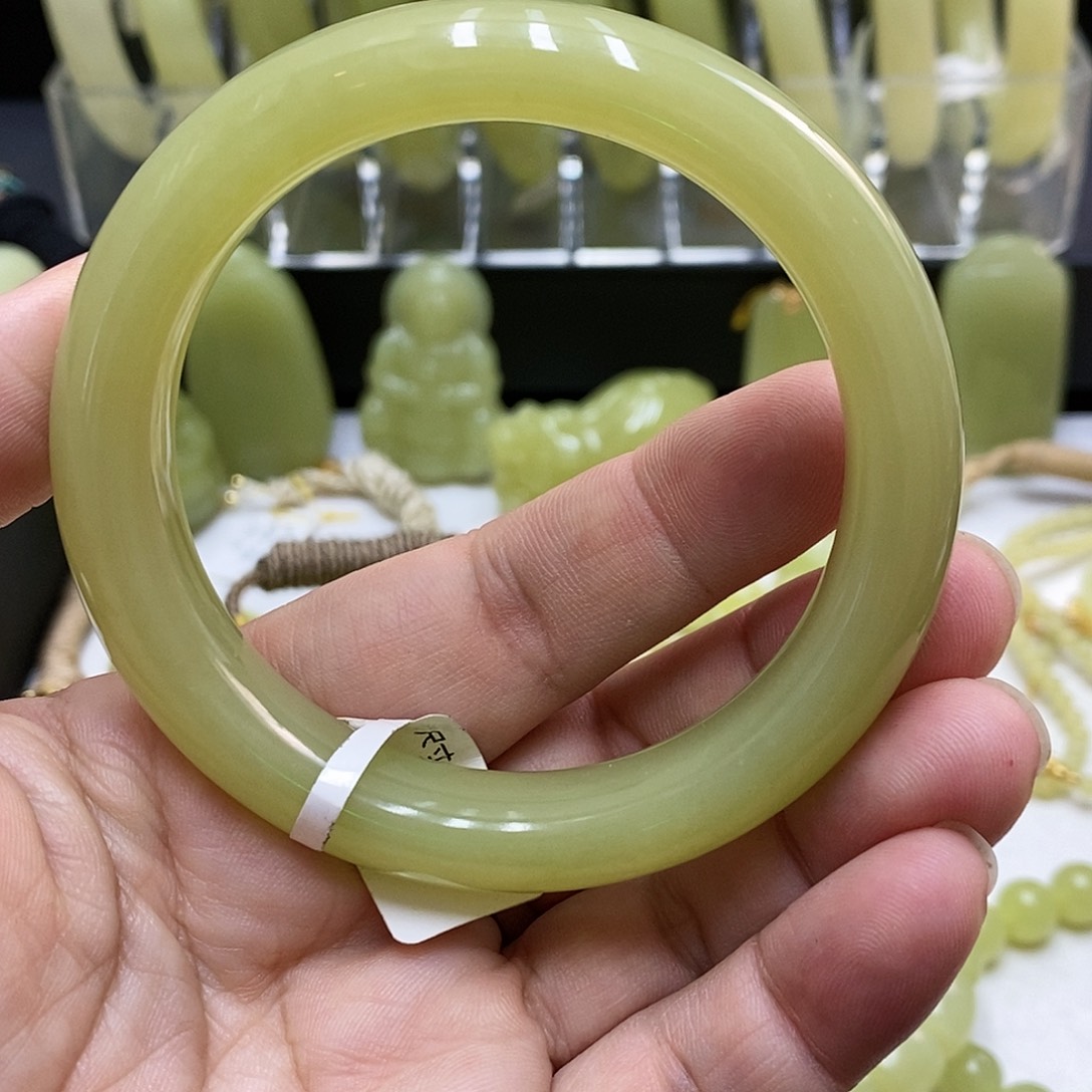 和田玉未镶嵌手链