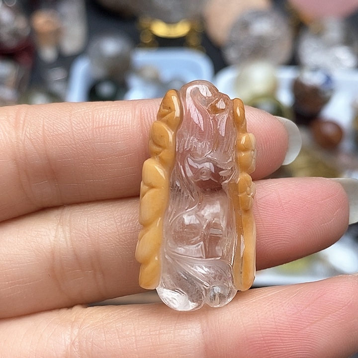 水晶裸石未镶嵌吊坠