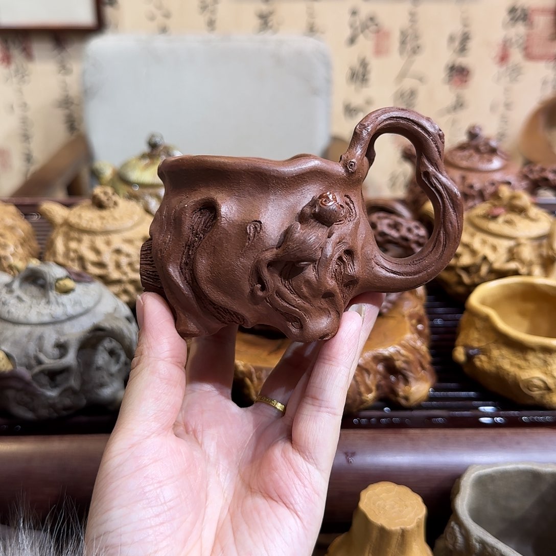 紫砂茶壶底槽清供春