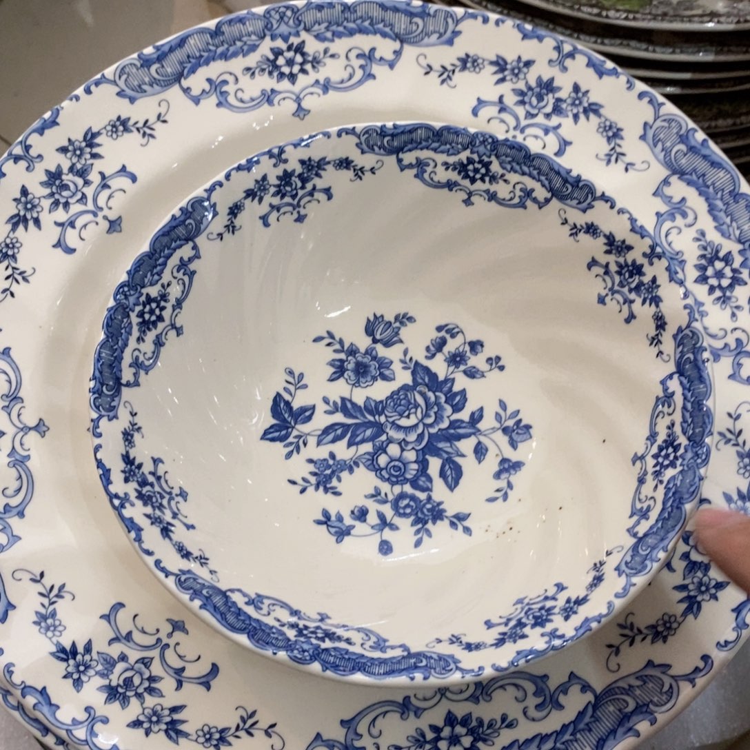 瓷微瑕蓝色玫瑰六寸小碗