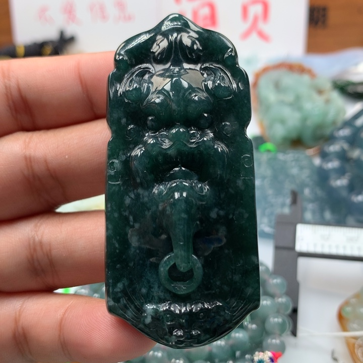 翡翠颈饰未镶嵌保真天然A货翡翠