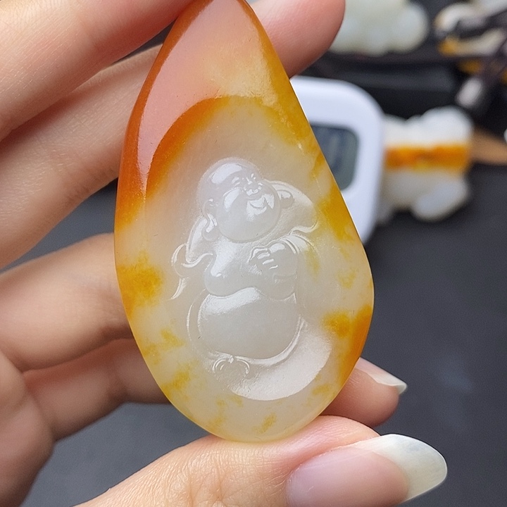 和田玉未镶嵌挂件闪***芒N