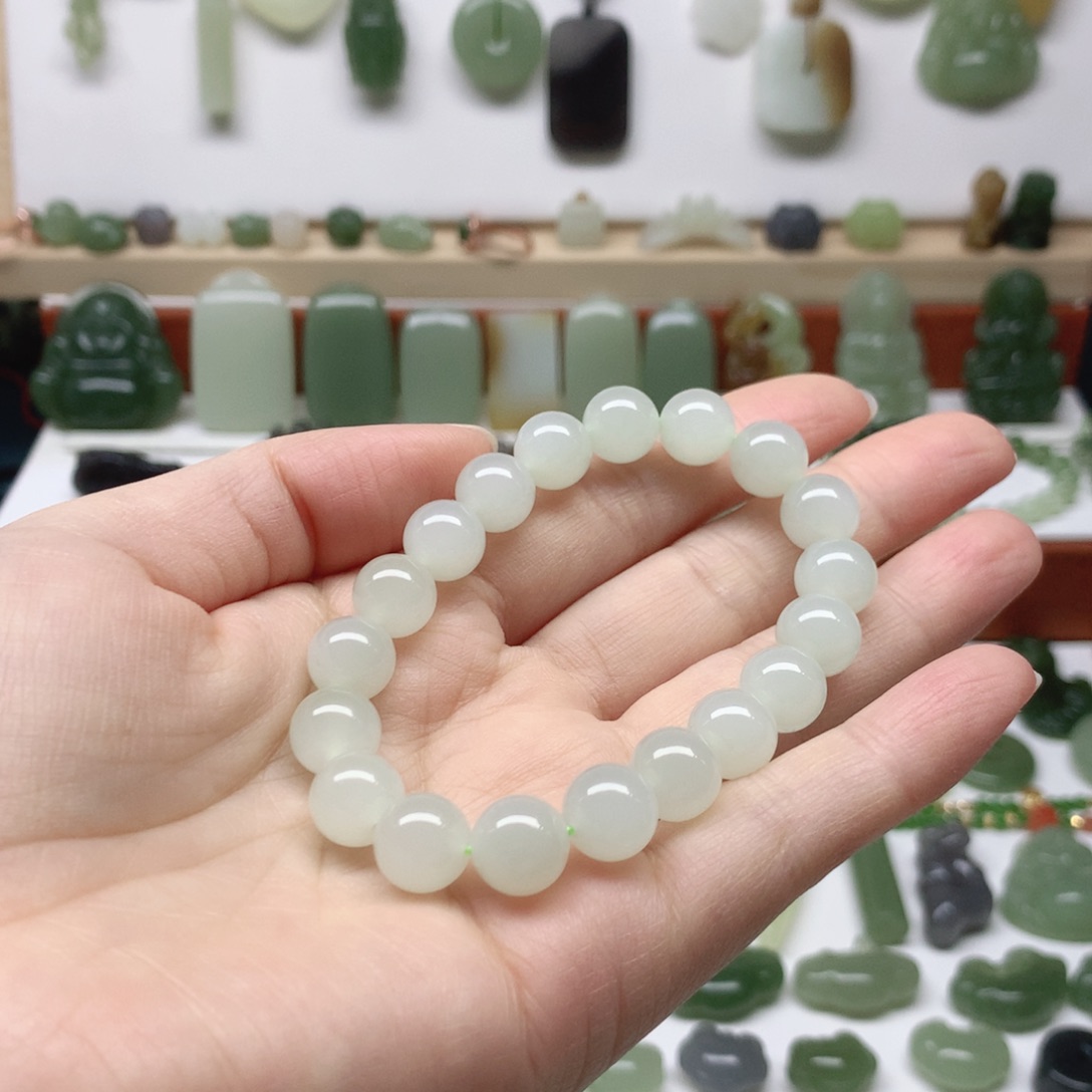 楚***乔和田玉未镶嵌手串