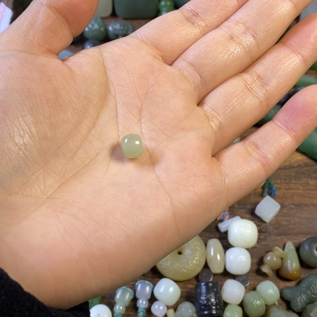 k***n和田玉未镶嵌车挂