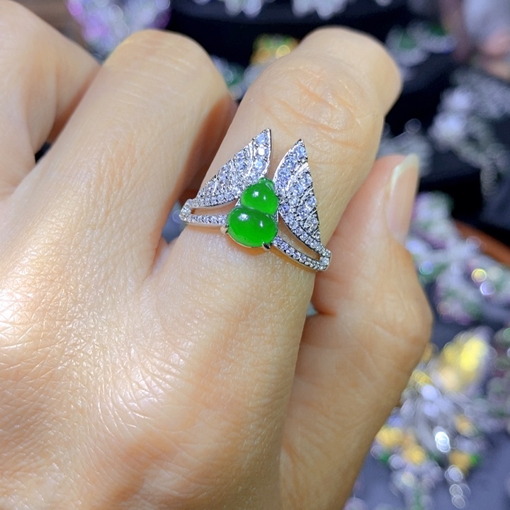 翡翠戒指银S925镶嵌天然翡翠