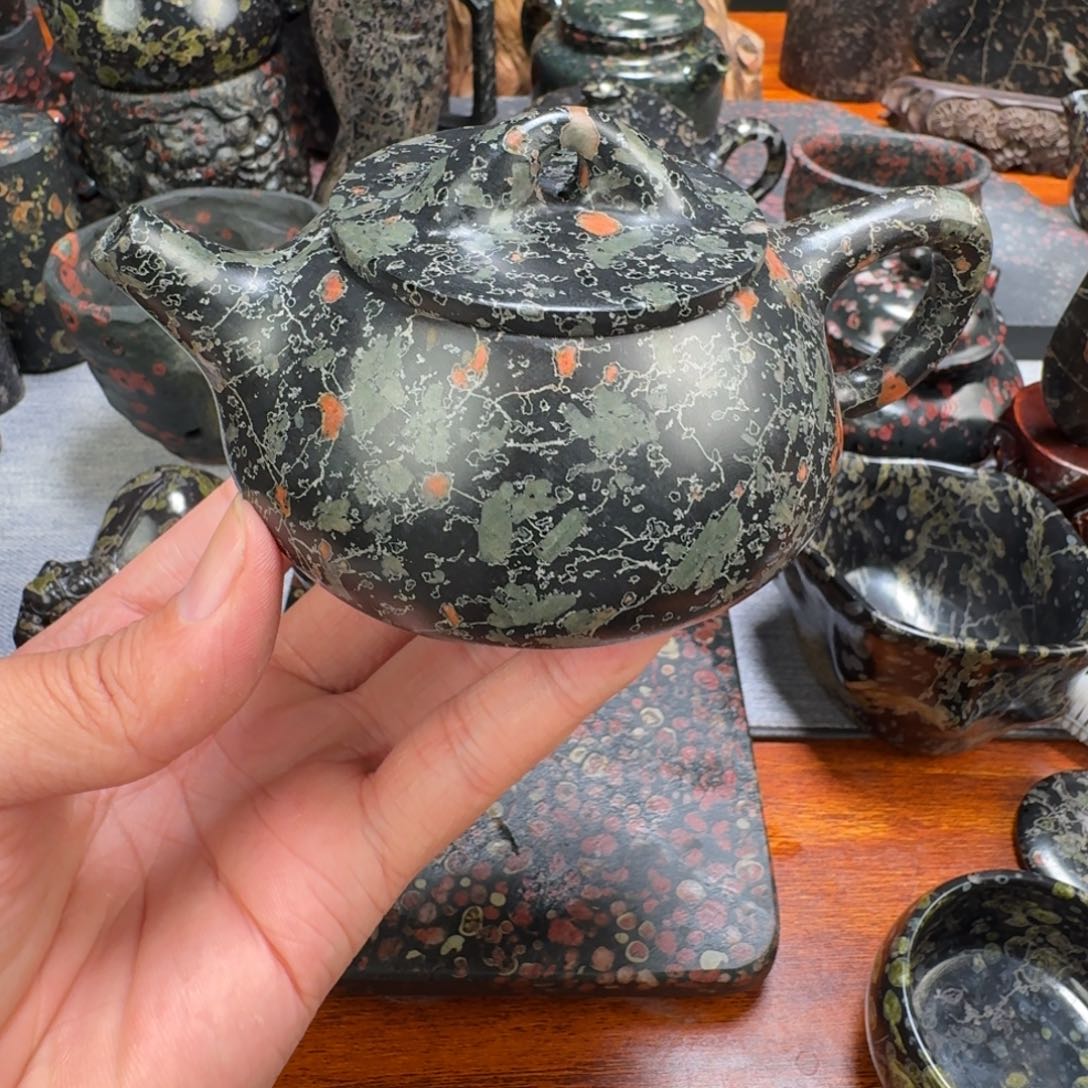 梅花玉精品石瓢壶