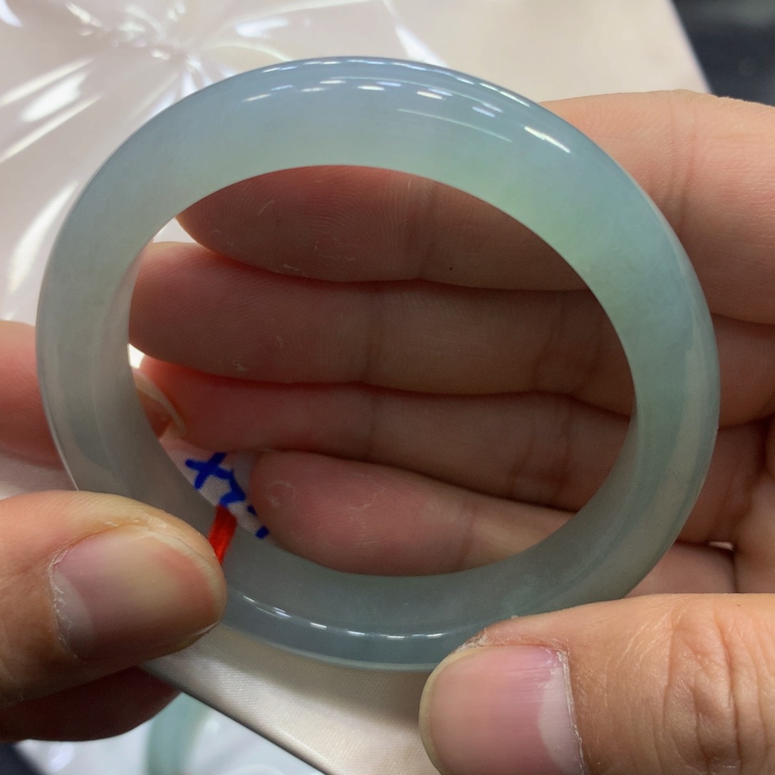 翡翠手镯（开口镯）未镶嵌