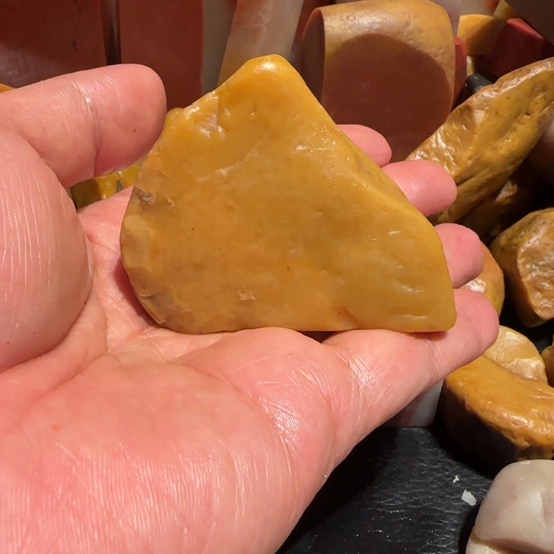 乘***8老挝石田黄．．．．．．