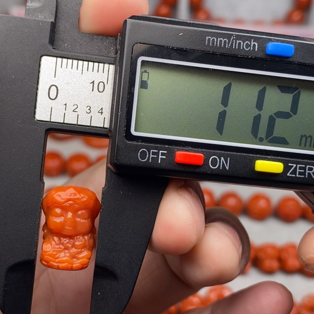 南红玛瑙配饰未镶嵌