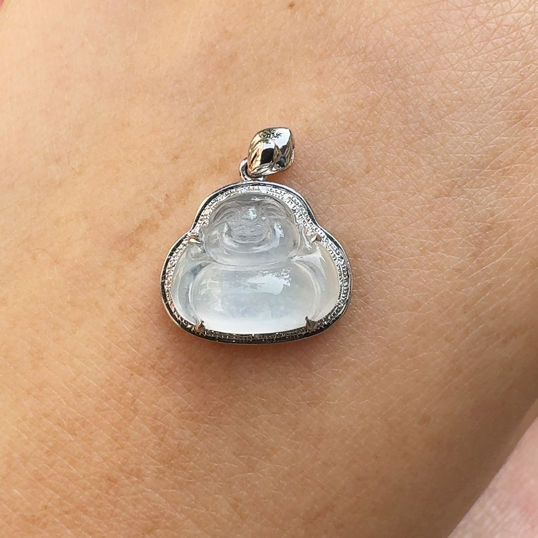 翡翠颈饰18K金镶嵌佛