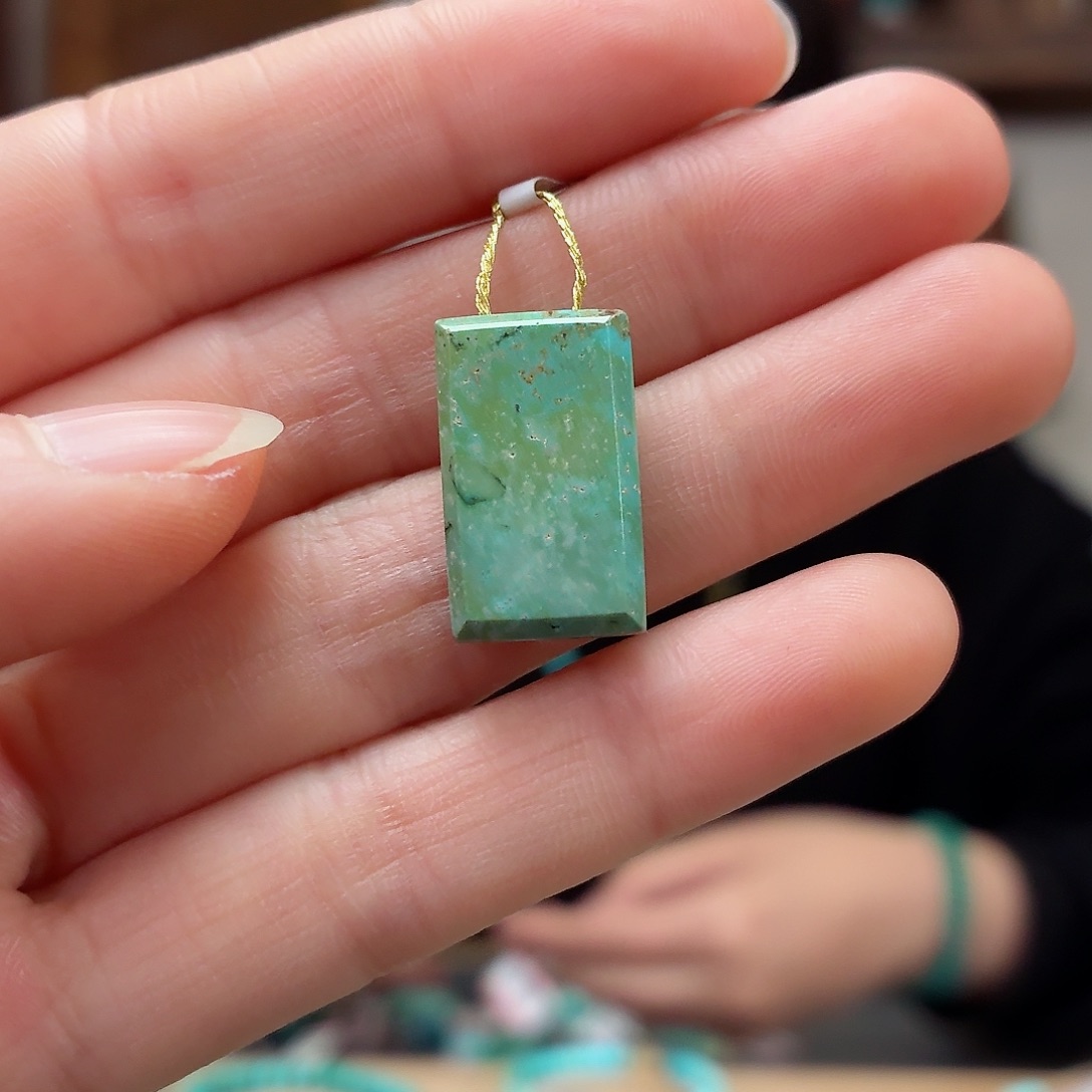 未镶嵌绿松石珠宝奇石