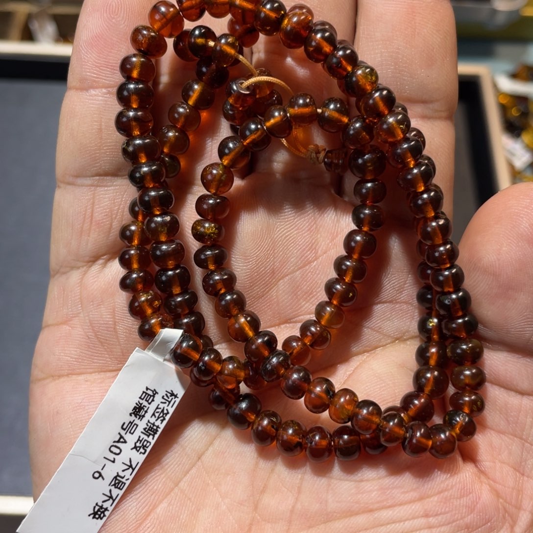 琥珀未镶嵌颈饰抚顺琥珀血珀108