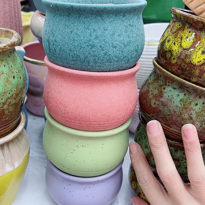 多肉綠植陶瓷花盆9.9包郵，有孔