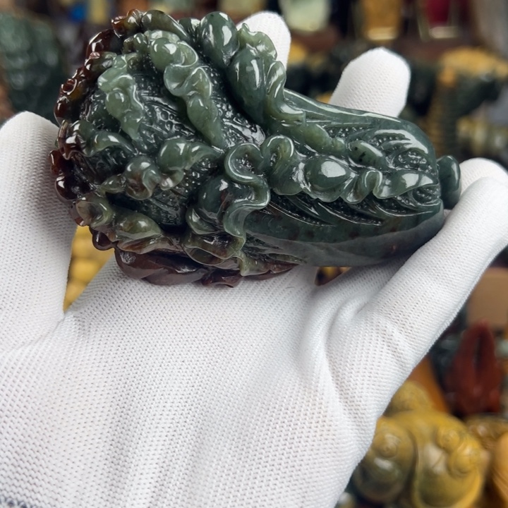 岫岩河磨玉（透闪石质玉）把件未镶嵌