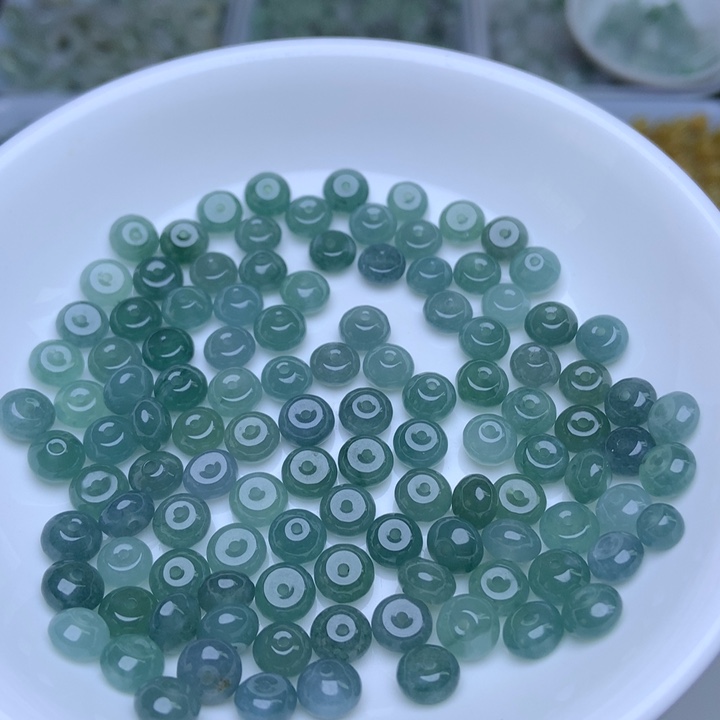 散珠翡翠卡3.5乘6.4冰蓝水鼓珠20颗