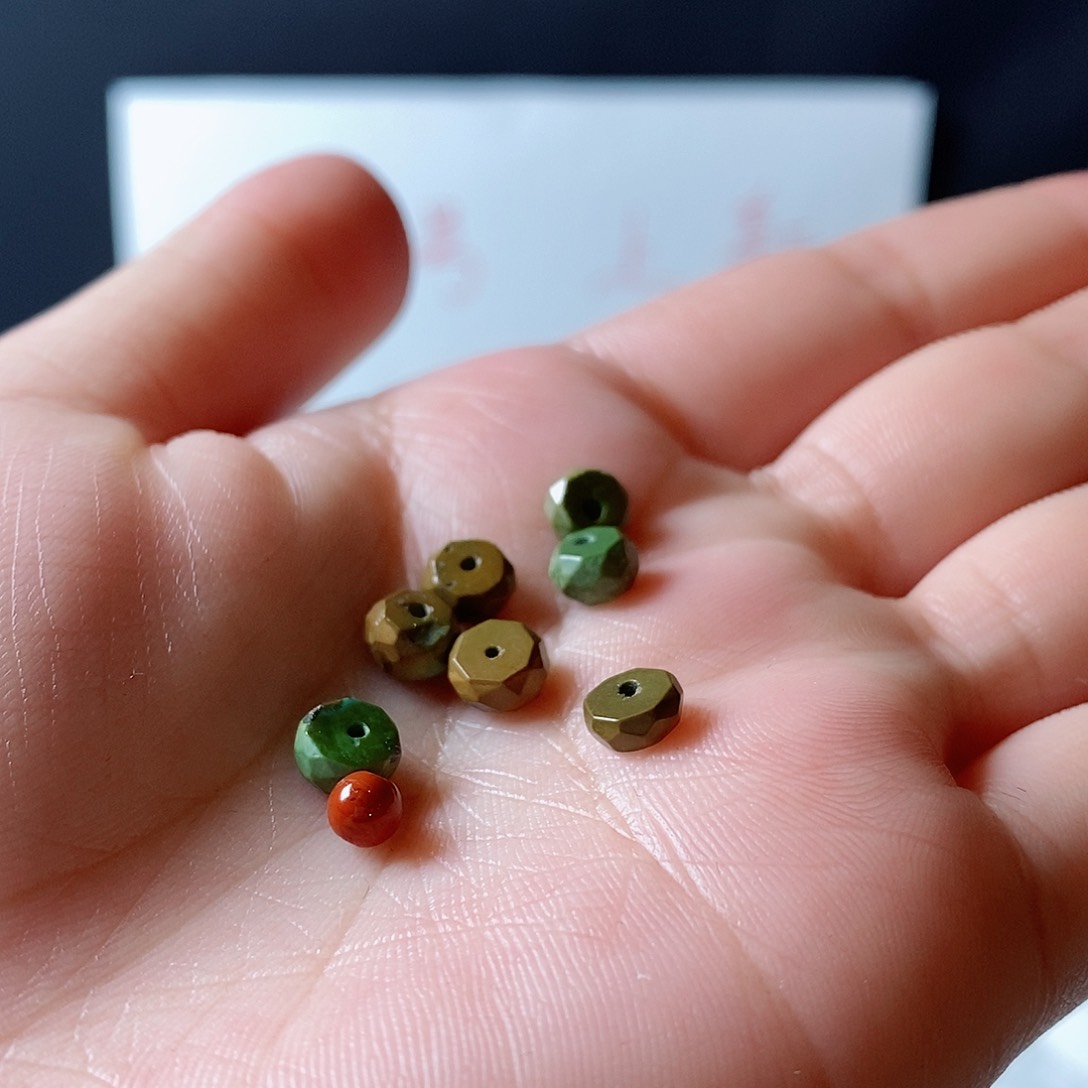 南红玛瑙颈饰未镶嵌