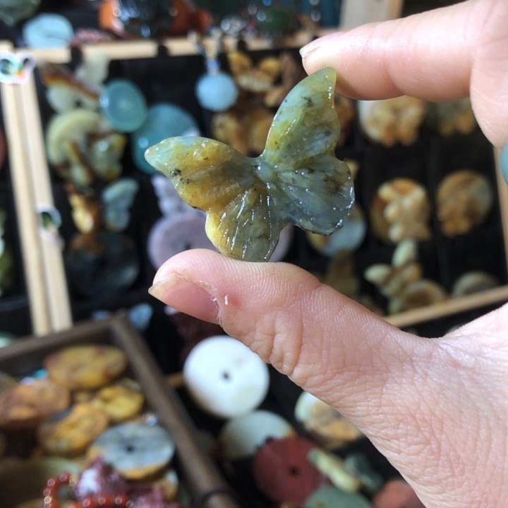 岫玉未镶嵌岫玉挂件