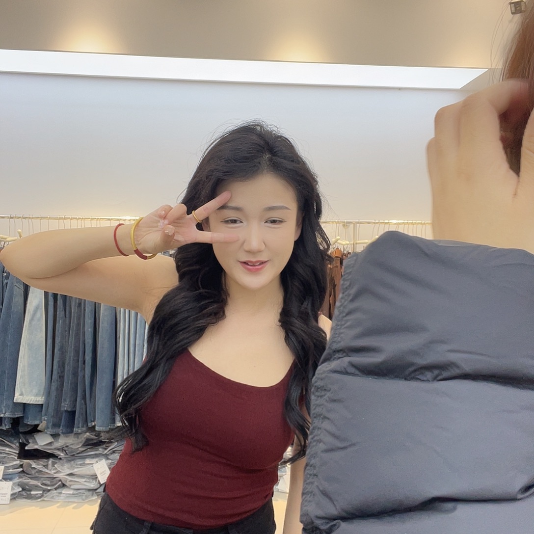 羊羔毛红色美背加绒好穿