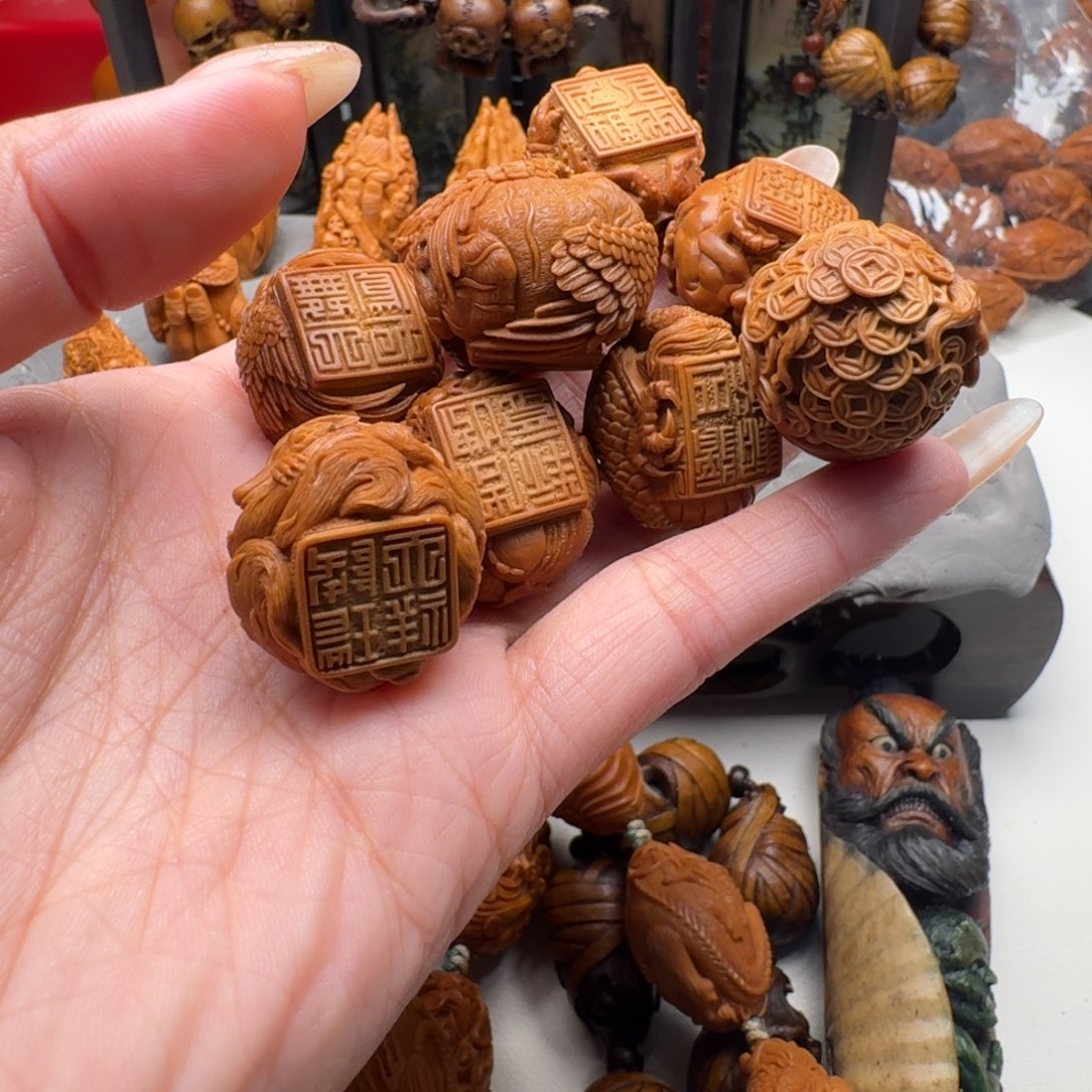 手串/手链橄榄核有**？翟娟九五至尊2.4