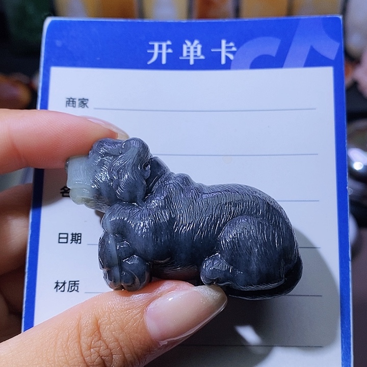 和田玉颈饰未镶嵌飞*?