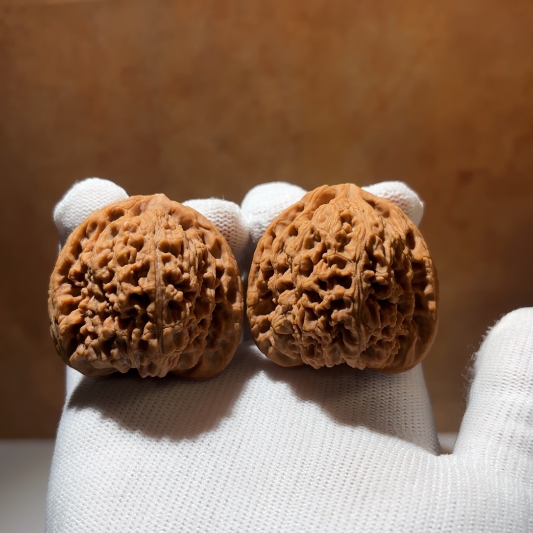 奥***兽文玩核桃吊坠12号链接