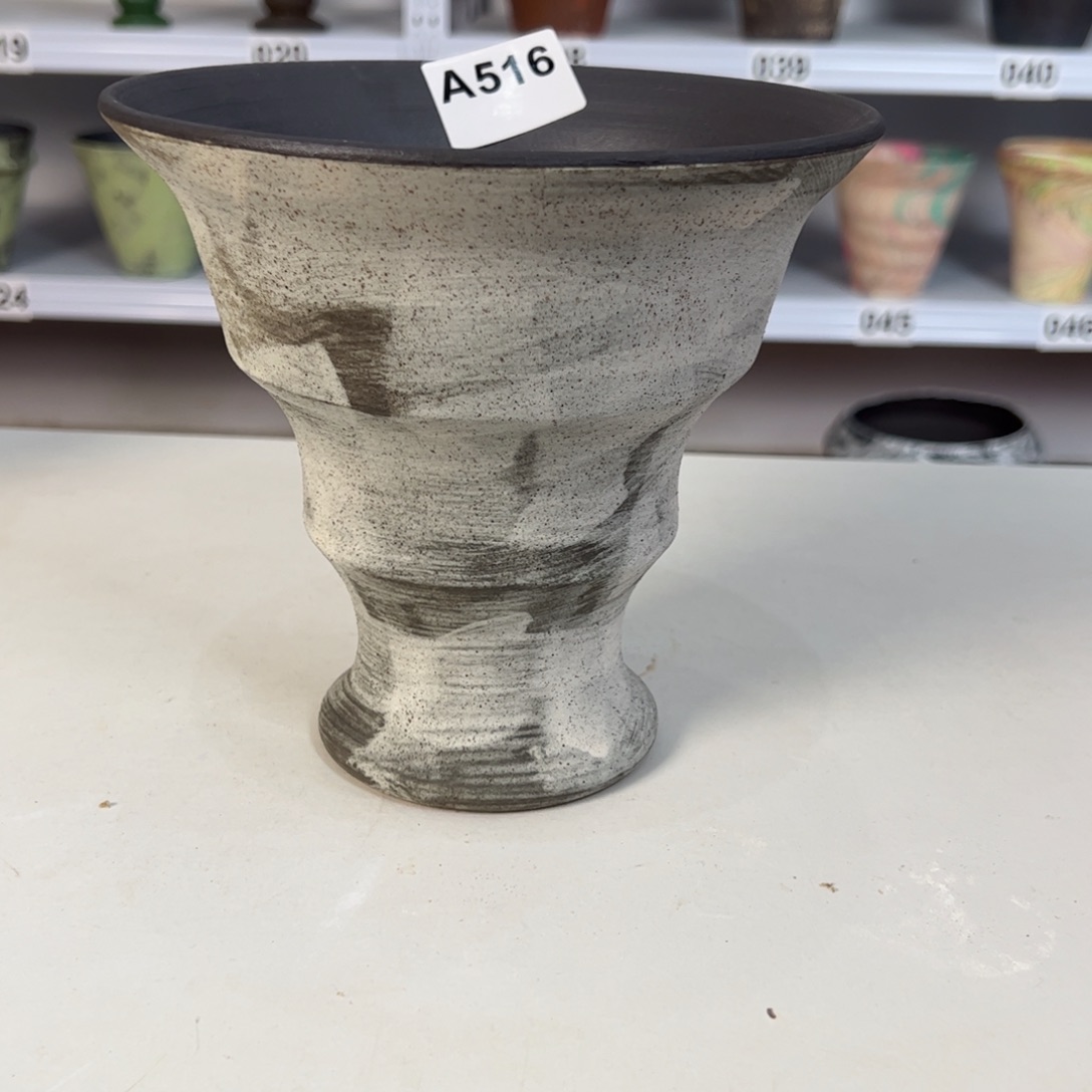 麦***子516景德镇手工花盆