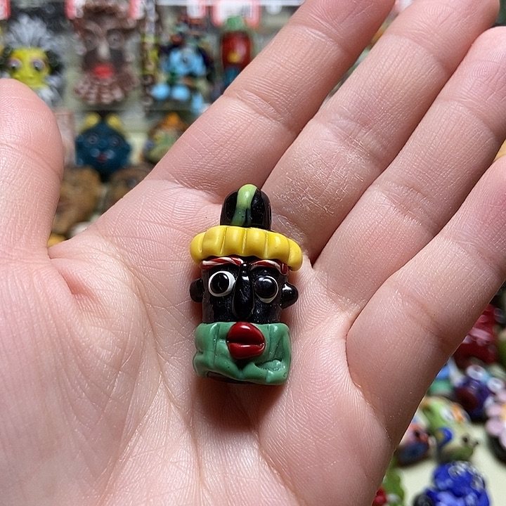 琉璃颈饰酷酷小人033