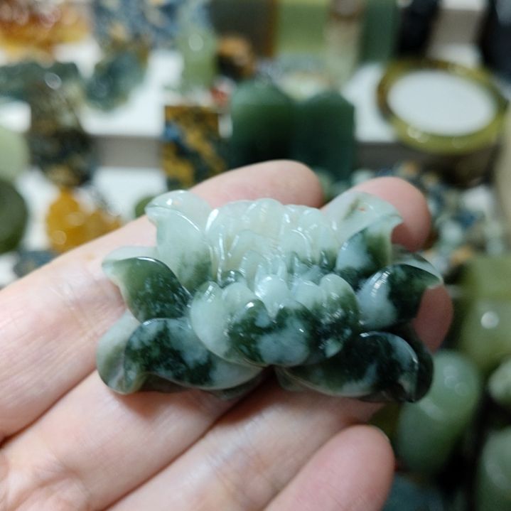 岫玉未镶嵌挂坠款式