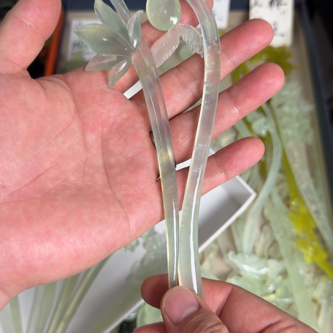 岫玉发饰未镶嵌云*处