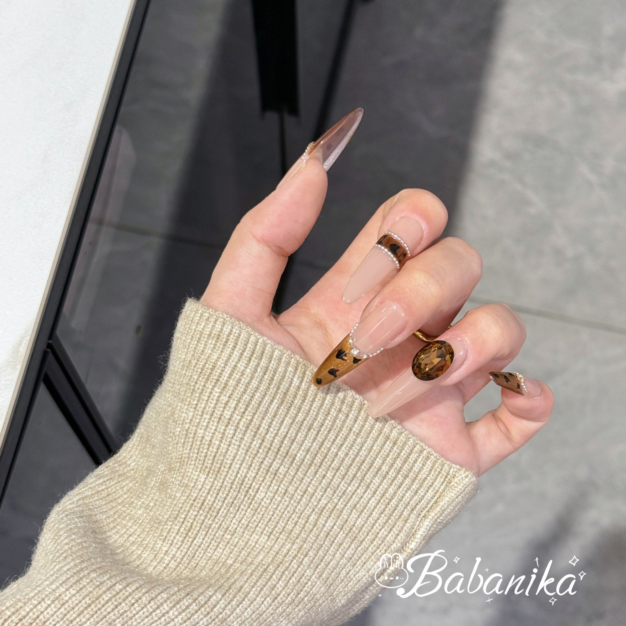 【焦糖豹】Babanika-秋冬高级感焦糖豹纹堆钻显白猫眼法式穿戴甲
