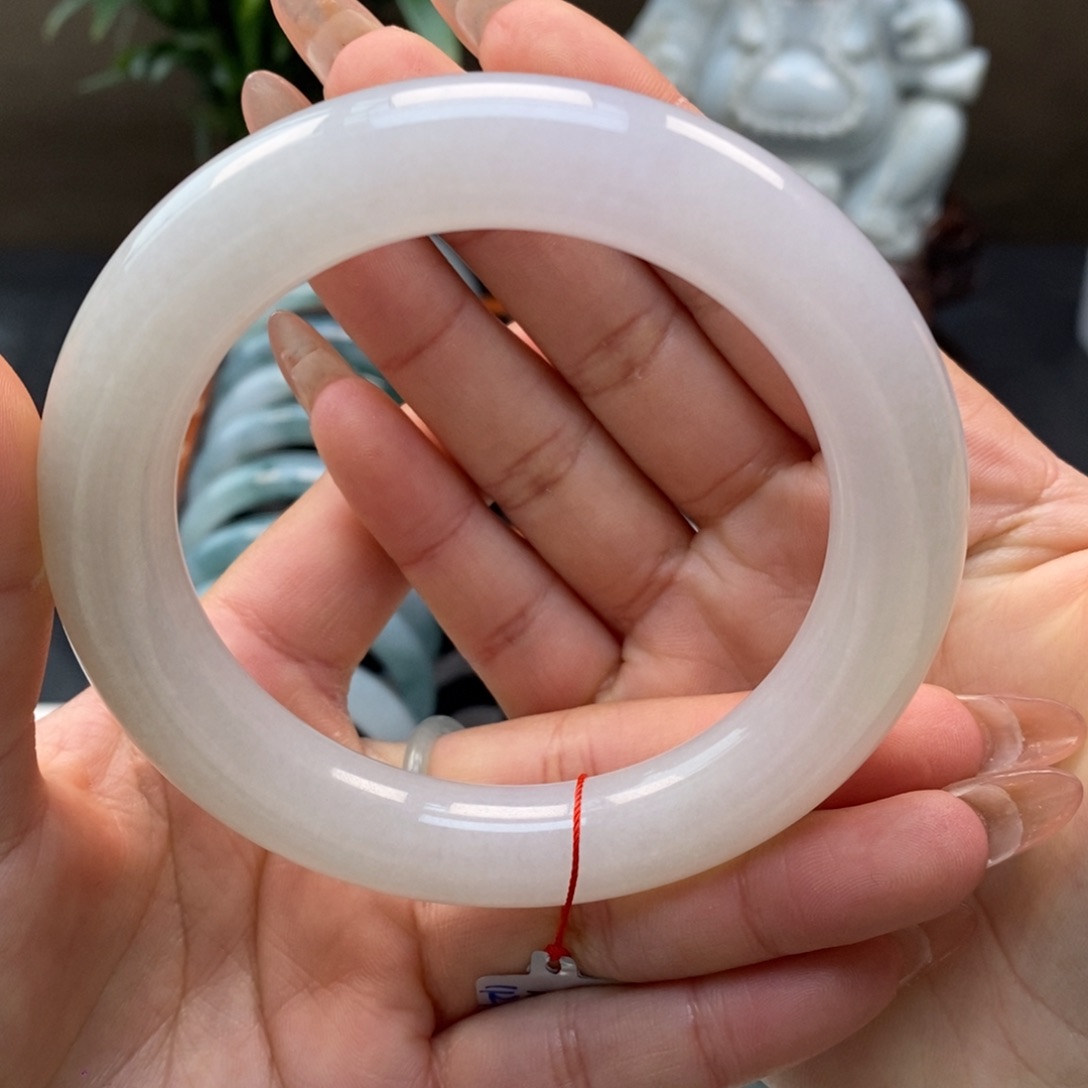 翡翠手镯未镶嵌天然
