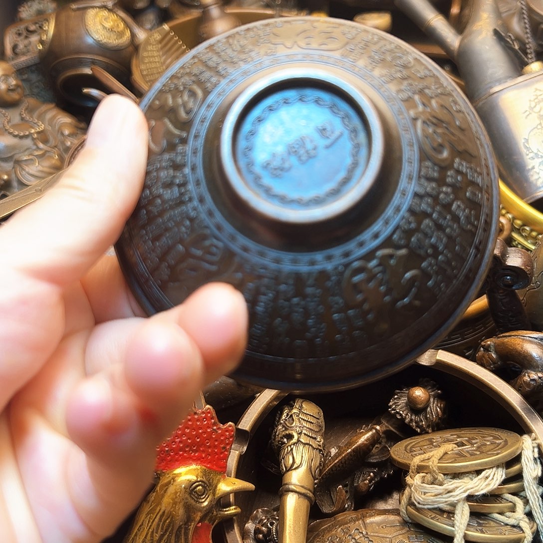 精美铜器工艺品等