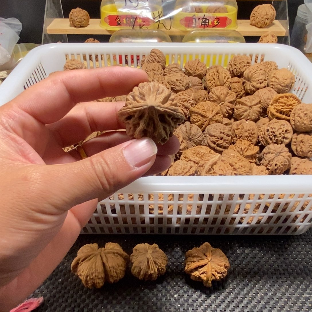 忠***渝吊坠文玩核桃核桃异形单只异形