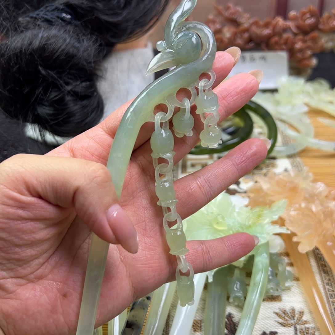 蛇纹石玉未镶嵌发簪
