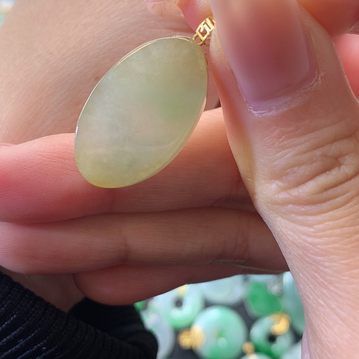 【闪购商品】翡翠吊坠(赠链)18K金镶嵌