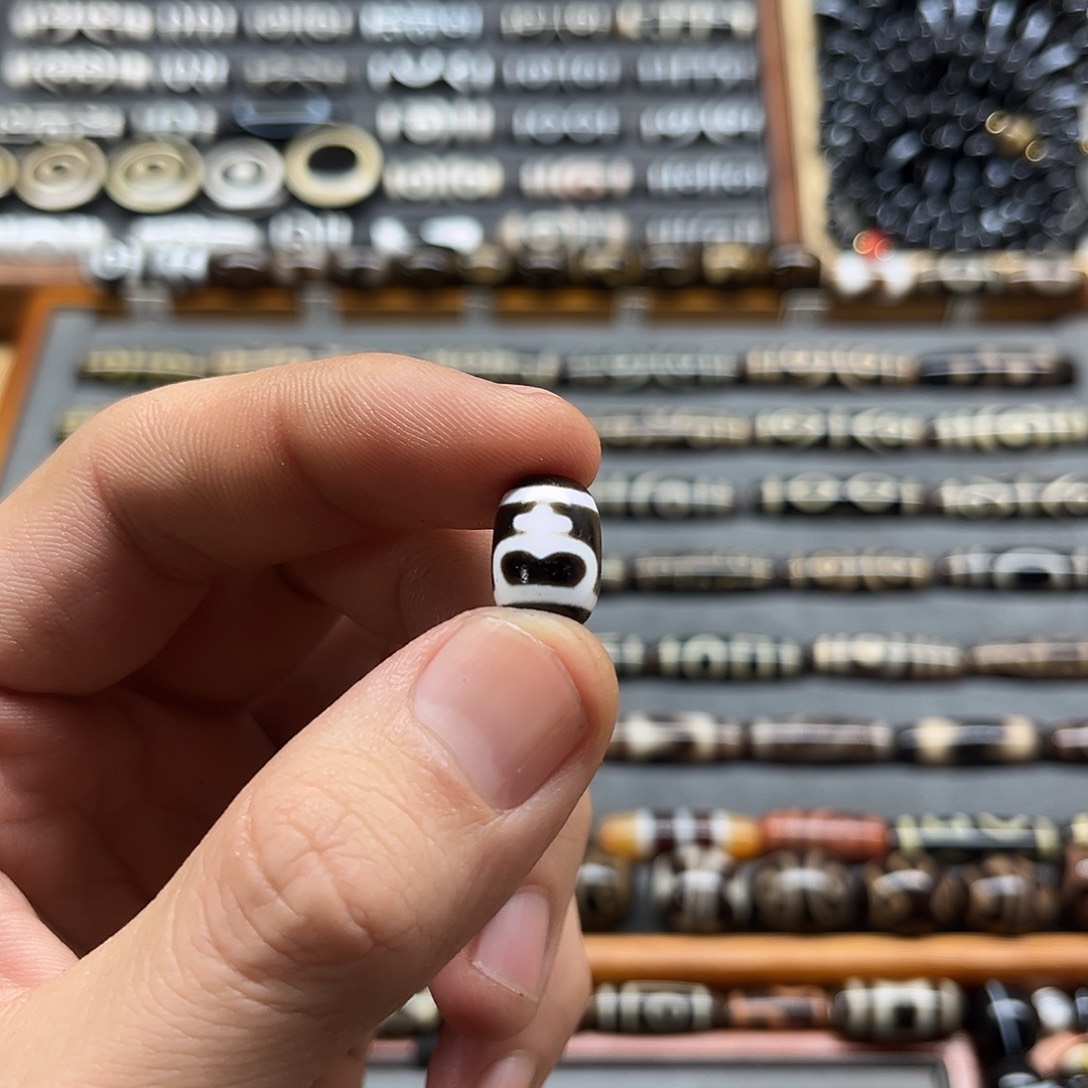 玛瑙/玉髓颈饰未镶嵌余****℡