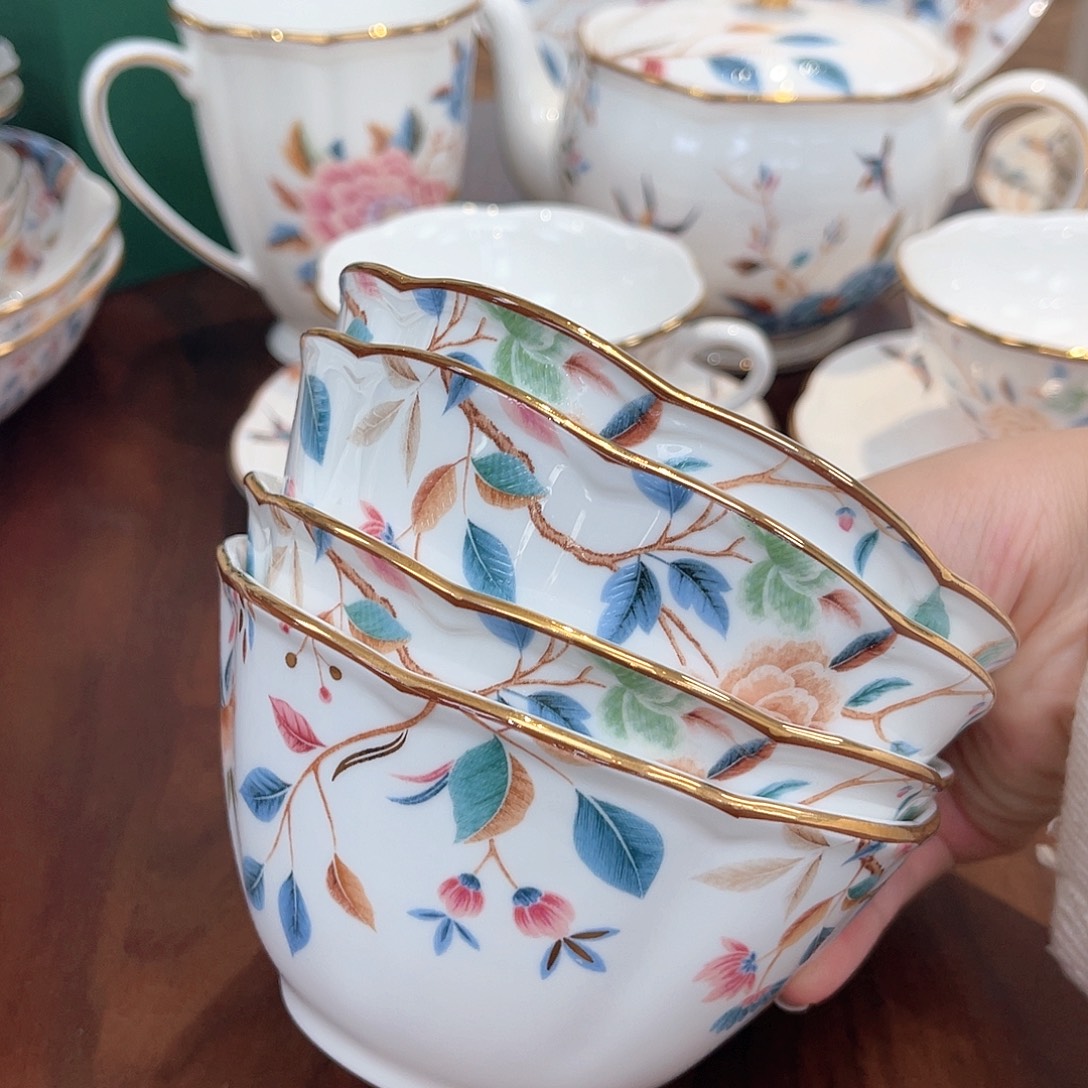 骨瓷四个饭碗————————