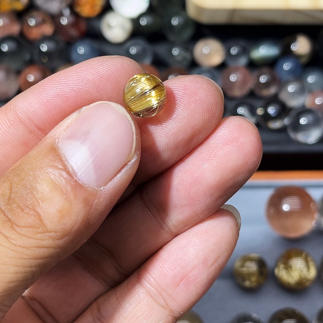 未镶嵌颈饰水晶9.8mm钛晶