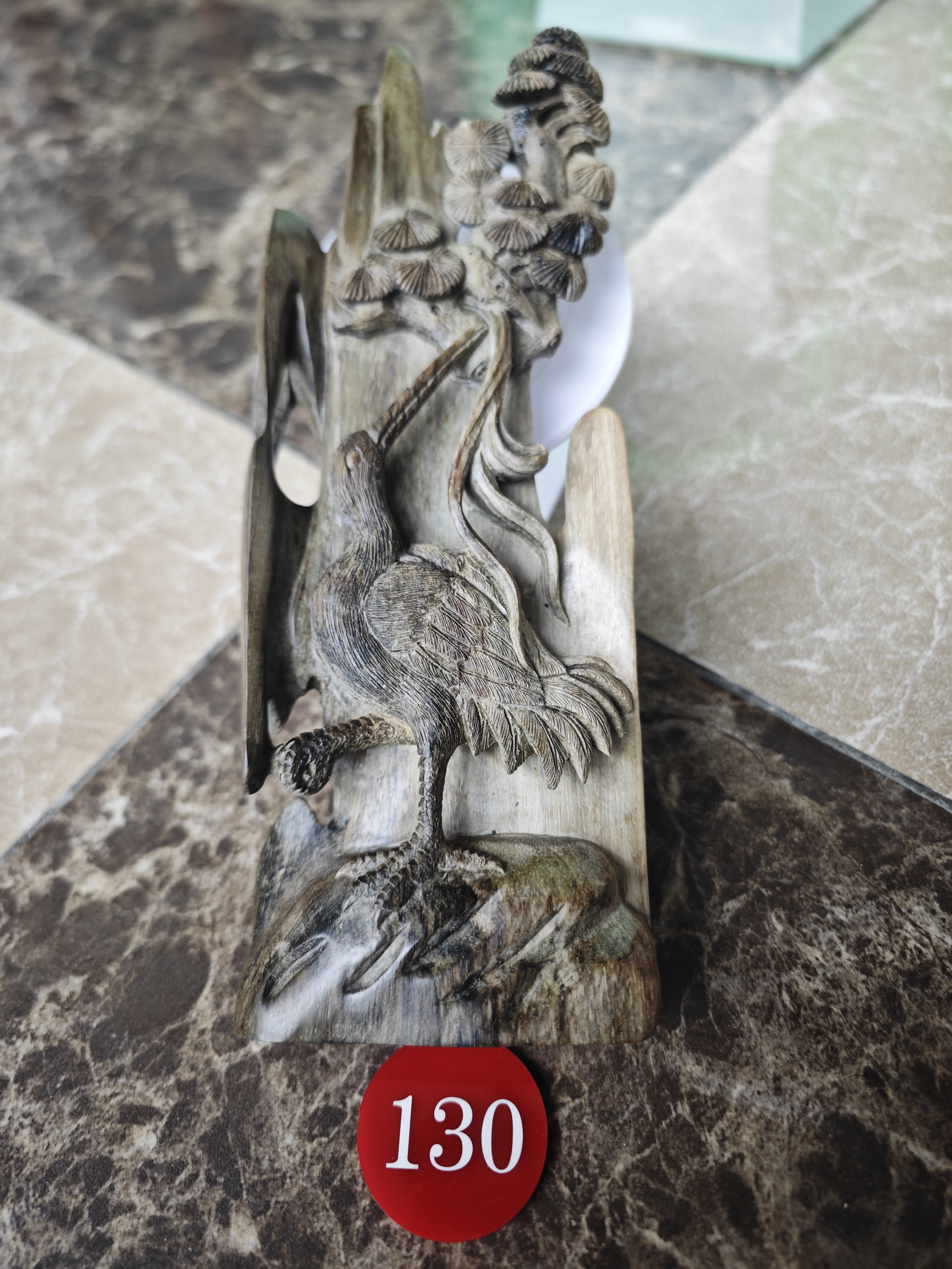 巴布亚贡木帝王绿雕刻件，一物一拍