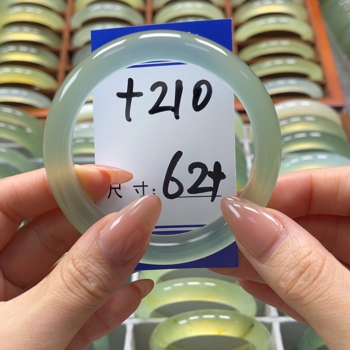 岫玉手镯未镶嵌奇*手镯