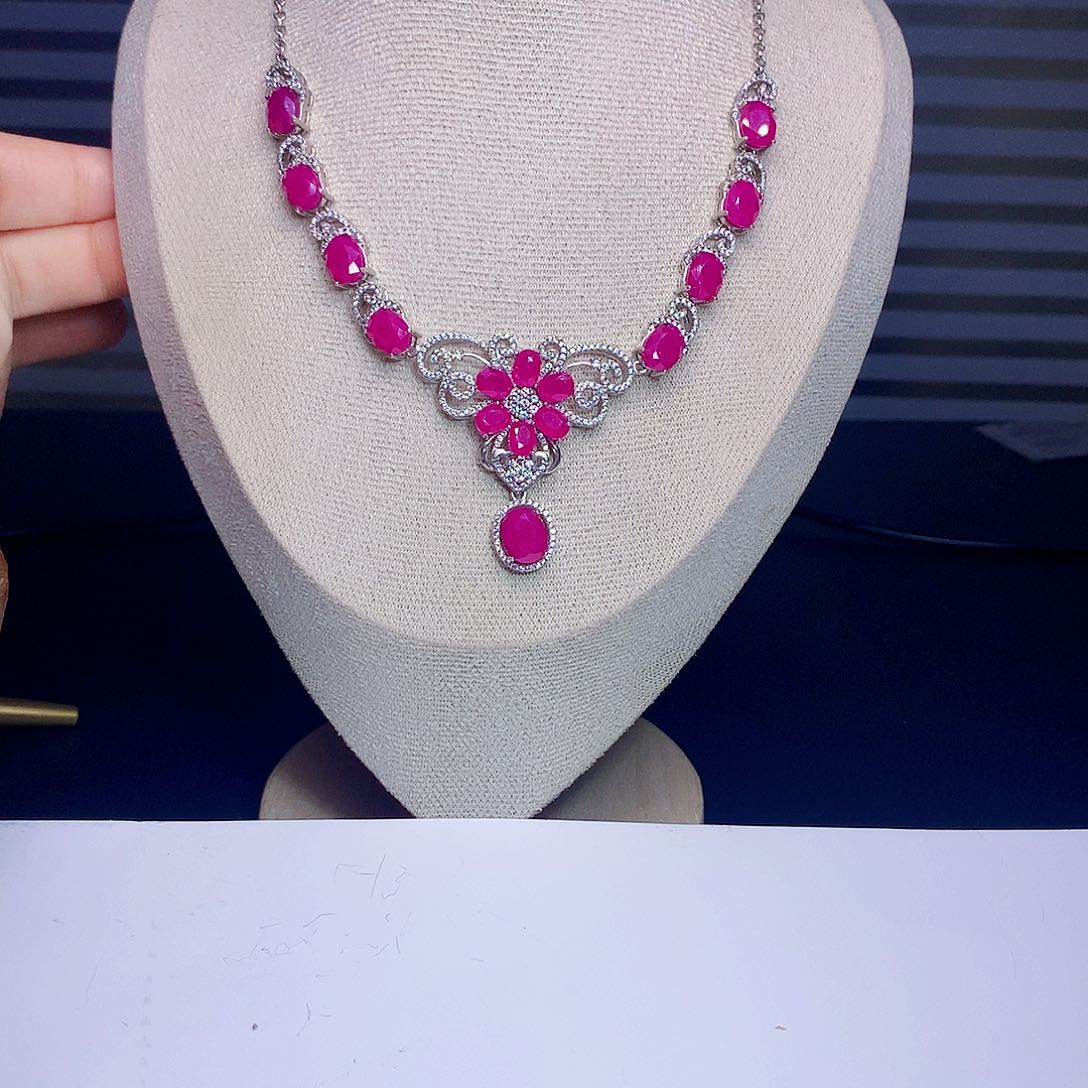 银S925镶嵌颈饰红宝石