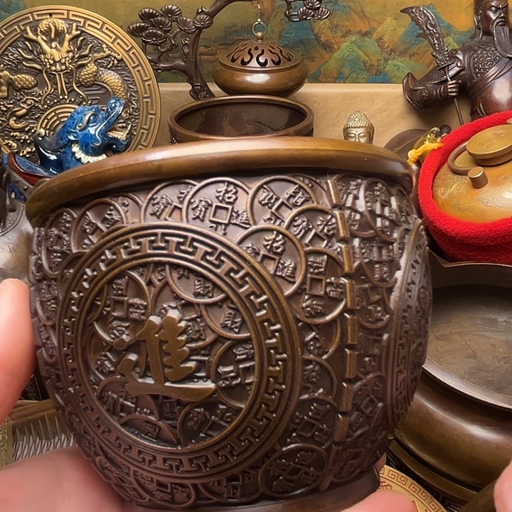 精美铜器批发档口
