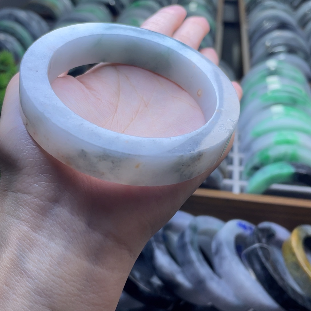 定制翡翠未镶嵌定制翡翠手镯