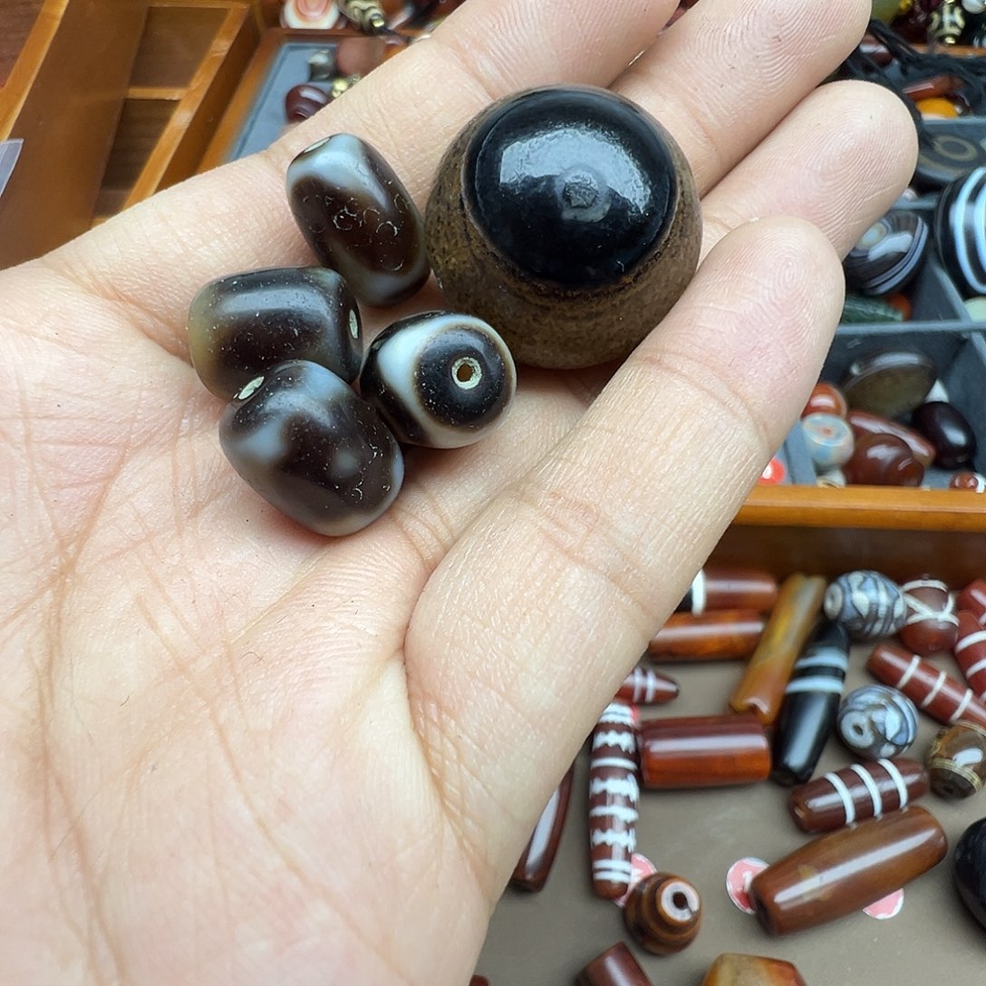 玛瑙/玉髓未镶嵌珠宝半成品