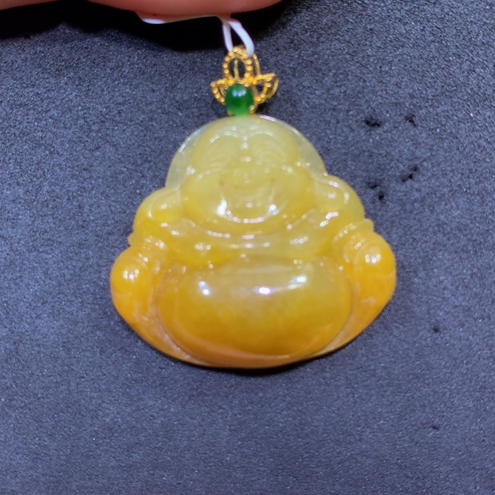 翡翠18K金镶嵌颈饰翡翠